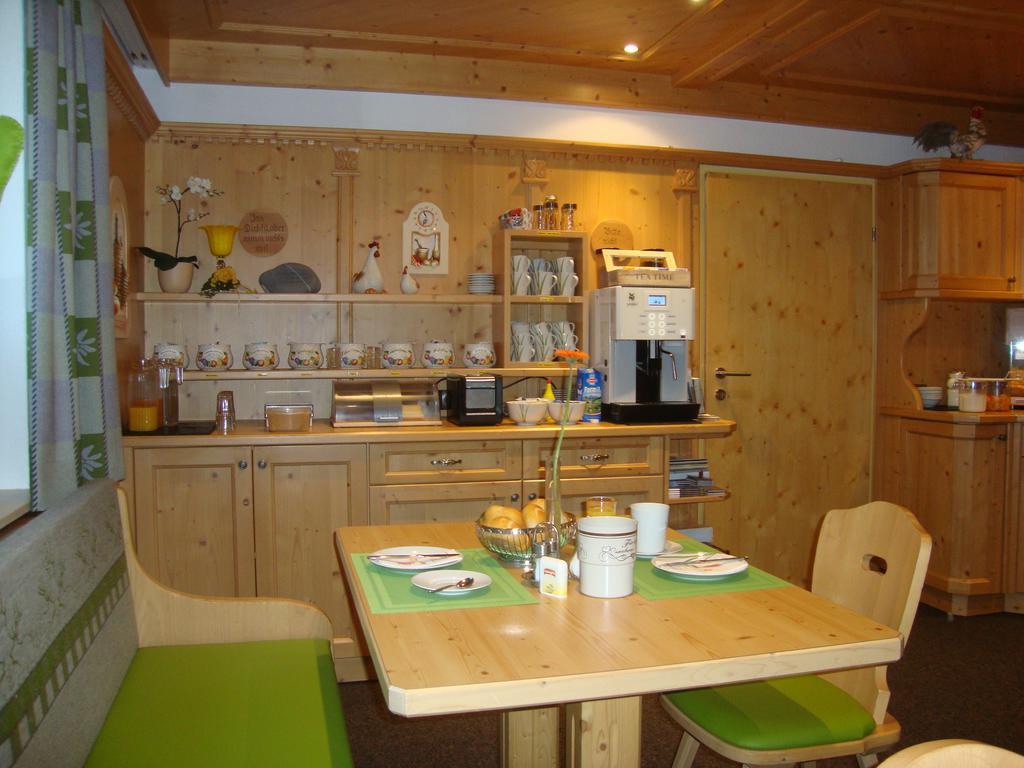Haus Sonnschein Bed & Breakfast Сьолден Екстериор снимка