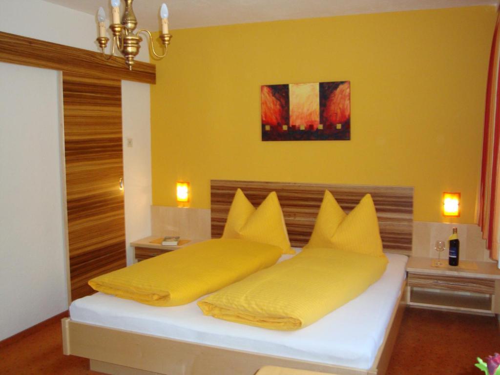 Haus Sonnschein Bed & Breakfast Сьолден Стая снимка